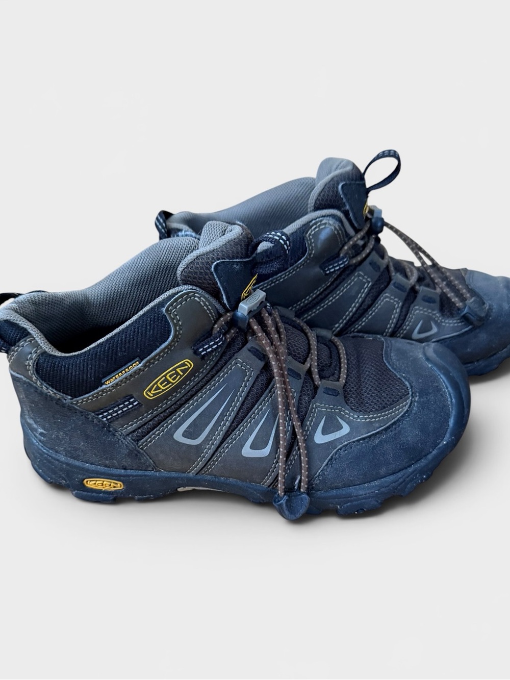 KEEN Targhee II Waterproof Hiking Shoes Kids Size 3 Gray Black Trail